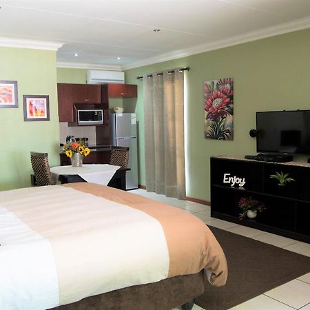Summer Garden Guest House Benoni Buitenkant foto