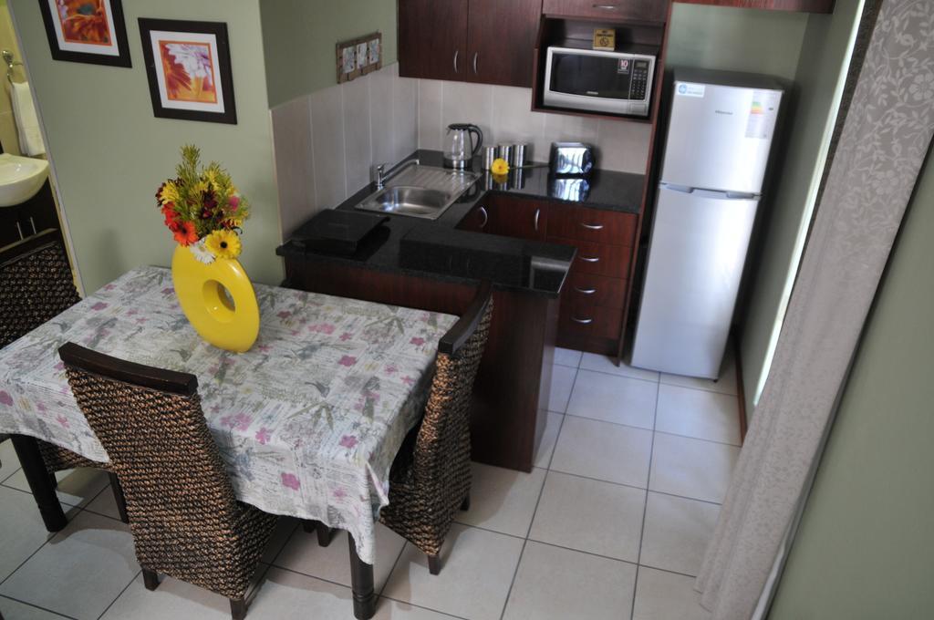 Summer Garden Guest House Benoni Buitenkant foto